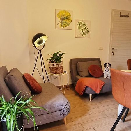 Apartment In The Smallest Town In The World Hum Bagian luar foto