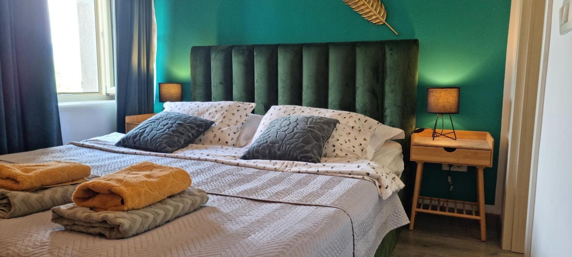 Apartment In The Smallest Town In The World Hum Bagian luar foto